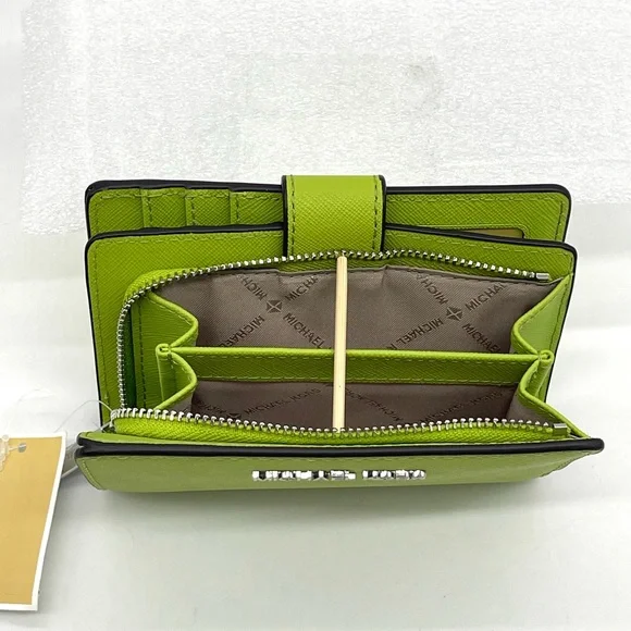 Michael Kors Medium Bifold Zip Corner Wallet - Picture 7 of 8